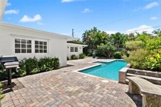 2070 NE 54th Ct in Fort Lauderdale, FL - Building Photo - Building Photo