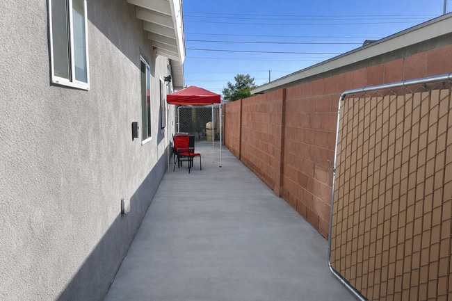 45414 Raysack Ave in Lancaster, CA - Building Photo - Building Photo