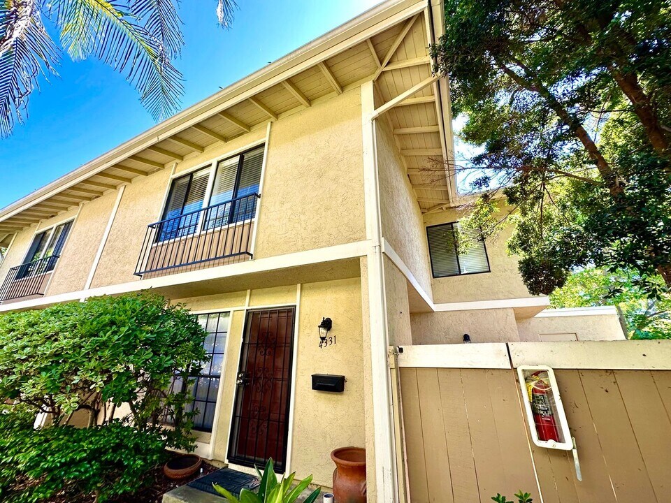 4331 Caminito Del Zafiro in San Diego, CA - Building Photo