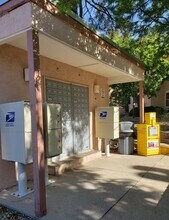 2501 W Zia Rd in Santa Fe, NM - Building Photo - Building Photo