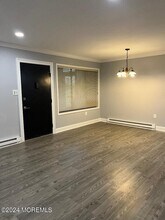 118 Amberly Dr in Englishtown, NJ - Building Photo - Building Photo