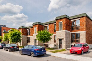 993 Jarry Boul in Laval, QC - Building Photo