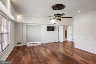 6072 Main St in Voorhees Township, NJ - Building Photo - Building Photo