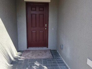 1166 Oak Bluff Dr in Davenport, FL - Building Photo - Building Photo