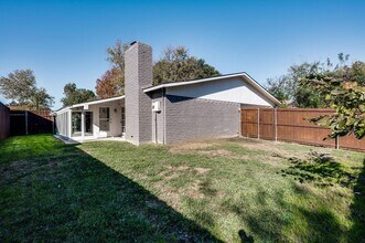 3118 Bluestem Dr in Garland, TX - Foto de edificio - Building Photo