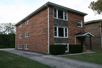 469 W Hillside Dr in Bensenville, IL - Foto de edificio - Building Photo