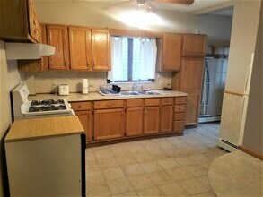 139 Hillsdale Rd in Somerville, MA - Building Photo - Building Photo