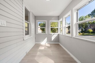 336 Summit St in Manchester, CT - Building Photo - Building Photo