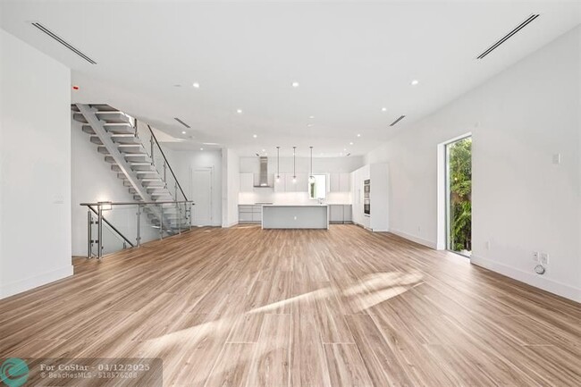 property at 11 SE 11th Ave