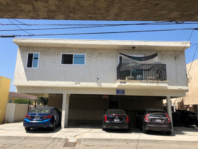 12628 Pacific Ave in Los Angeles, CA - Building Photo - Building Photo