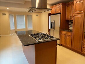 45 Inwood Rd in Port Washington, NY - Building Photo - Building Photo