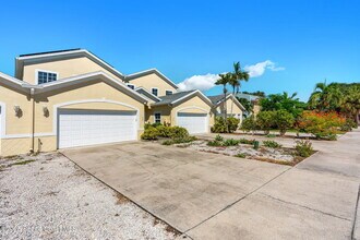 220 Chandler St in Cape Canaveral, FL - Building Photo - Building Photo