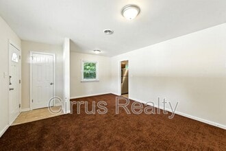 2113 Victoria Blvd in Hampton, VA - Building Photo - Building Photo