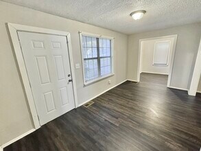 655 Granada Rd in Memphis, TN - Building Photo - Building Photo