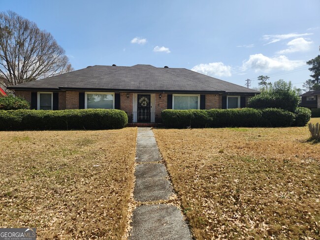 property at 922 Hardegree Dr