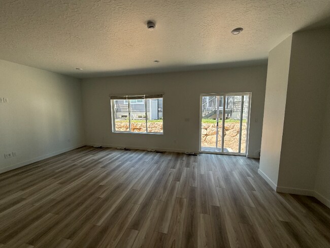 1578 Charmer Ln in Saratoga Springs, UT - Building Photo - Building Photo