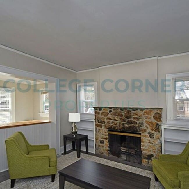 1307 Polo Rd in Winston-Salem, NC - Building Photo - Building Photo