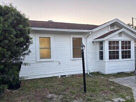 507 S D St in Lake Worth Beach, FL - Building Photo