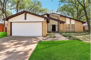 5507 Silver Bow Trail in Arlington, TX - Building Photo