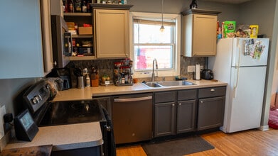 5864 Quebec Ave N, Unit C- LL Bedroom 1 - Left in Minneapolis, MN - Building Photo - Building Photo