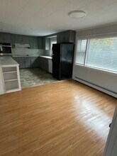 53 Dartmouth St, Unit 53 Dartmouth Street in Laconia, NH - Foto de edificio - Building Photo