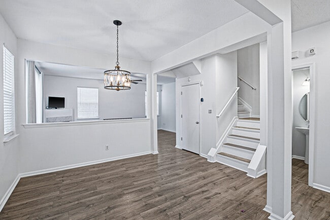 29 Camellia Ln in Hampton, VA - Building Photo - Building Photo