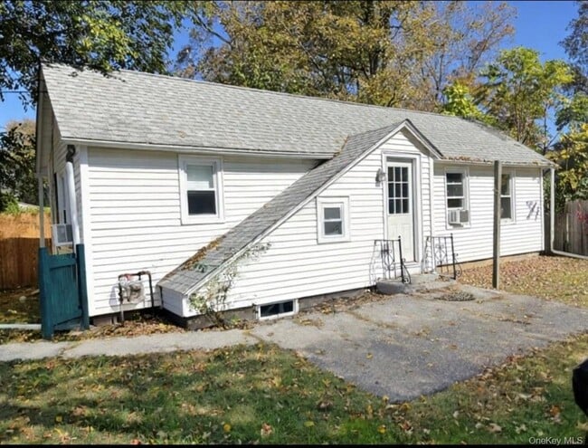 property at 10 Orchard St