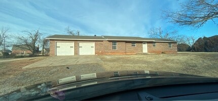 9521 D J L Dr in Jones, OK - Building Photo - Building Photo