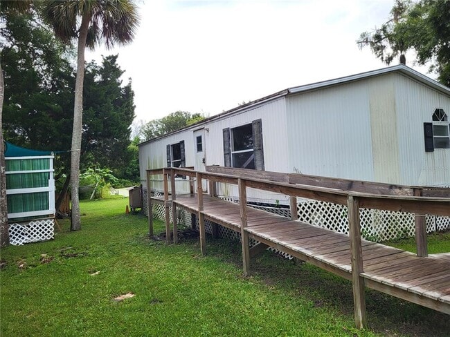 property at 14914 Diagonal Rd