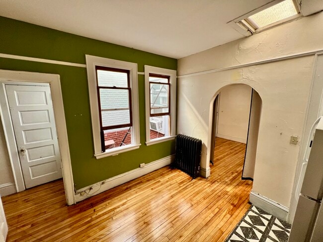 419 State St, Unit 4 in Madison, WI - Foto de edificio - Building Photo