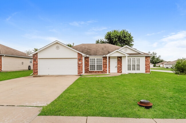 property at 735 Carlisle Dr