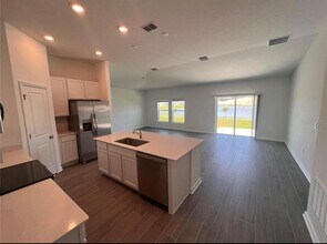 5010 Worchester Dr in Kissimmee, FL - Building Photo - Building Photo