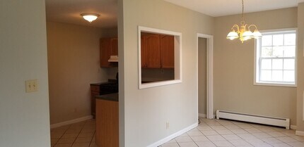 263 W 13th St in Elmira Heights, NY - Building Photo - Building Photo