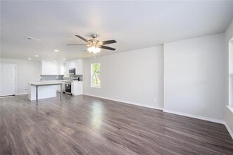 103 3rd St in Celeste, TX - Building Photo - Building Photo