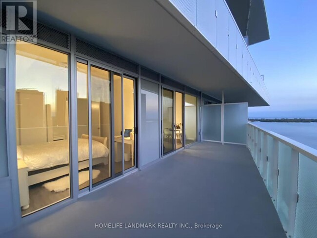 15-2315 Queens Quay E