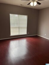 996 McAllister Dr in Calera, AL - Building Photo - Building Photo