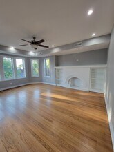 7825 S Cregier Ave, Unit 2 Floor in Chicago, IL - Building Photo - Building Photo