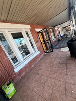 17 Farragut St in Philadelphia, PA - Building Photo