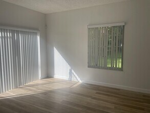 9888 Kamena Cir in Boynton Beach, FL - Building Photo - Building Photo