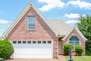 1176 Warwick Pl in Southaven, MS - Building Photo