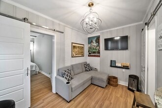 4003 Devine St, Unit 2 in Columbia, SC - Building Photo - Building Photo