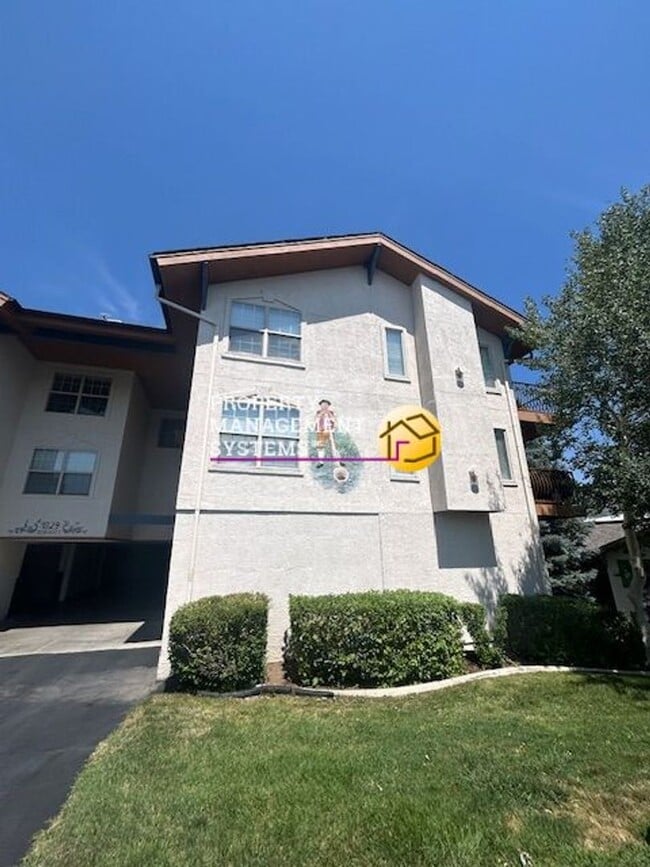 property at 1029 W Zermatt Dr