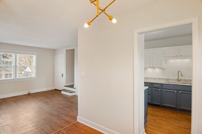 910 Clarendon St in Durham, NC - Building Photo - Building Photo