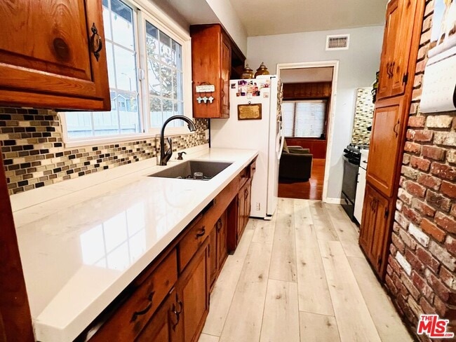 2903 W Carson St in Torrance, CA - Building Photo - Building Photo