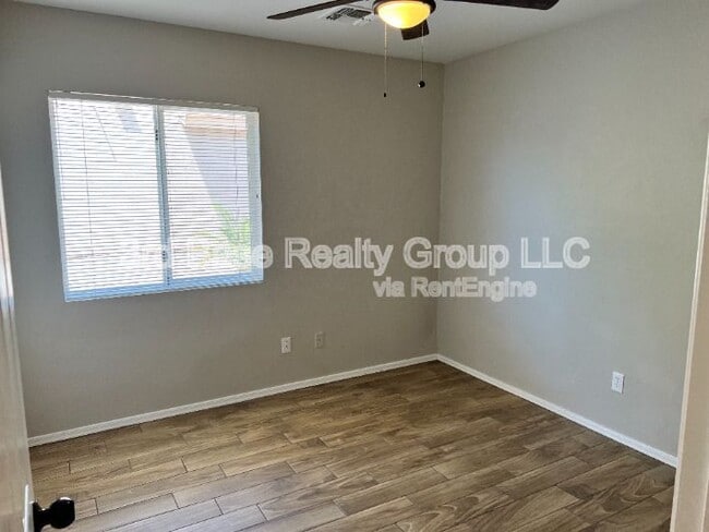 property at 724 S 223rd Ln