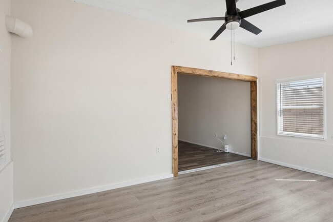 property at 2423 E Maryland Dr