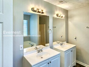 1020 Joseph Ln in Social Circle, GA - Building Photo - Building Photo