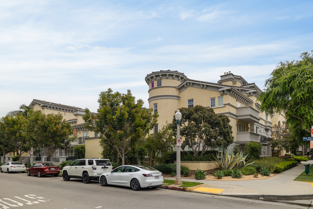 Villa Savona in Playa Vista, CA - Foto de edificio