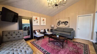 2118 Oakdale St in Houston, TX - Building Photo
