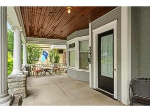 2428 Colfax Ave South in Minneapolis, MN - Building Photo - Building Photo